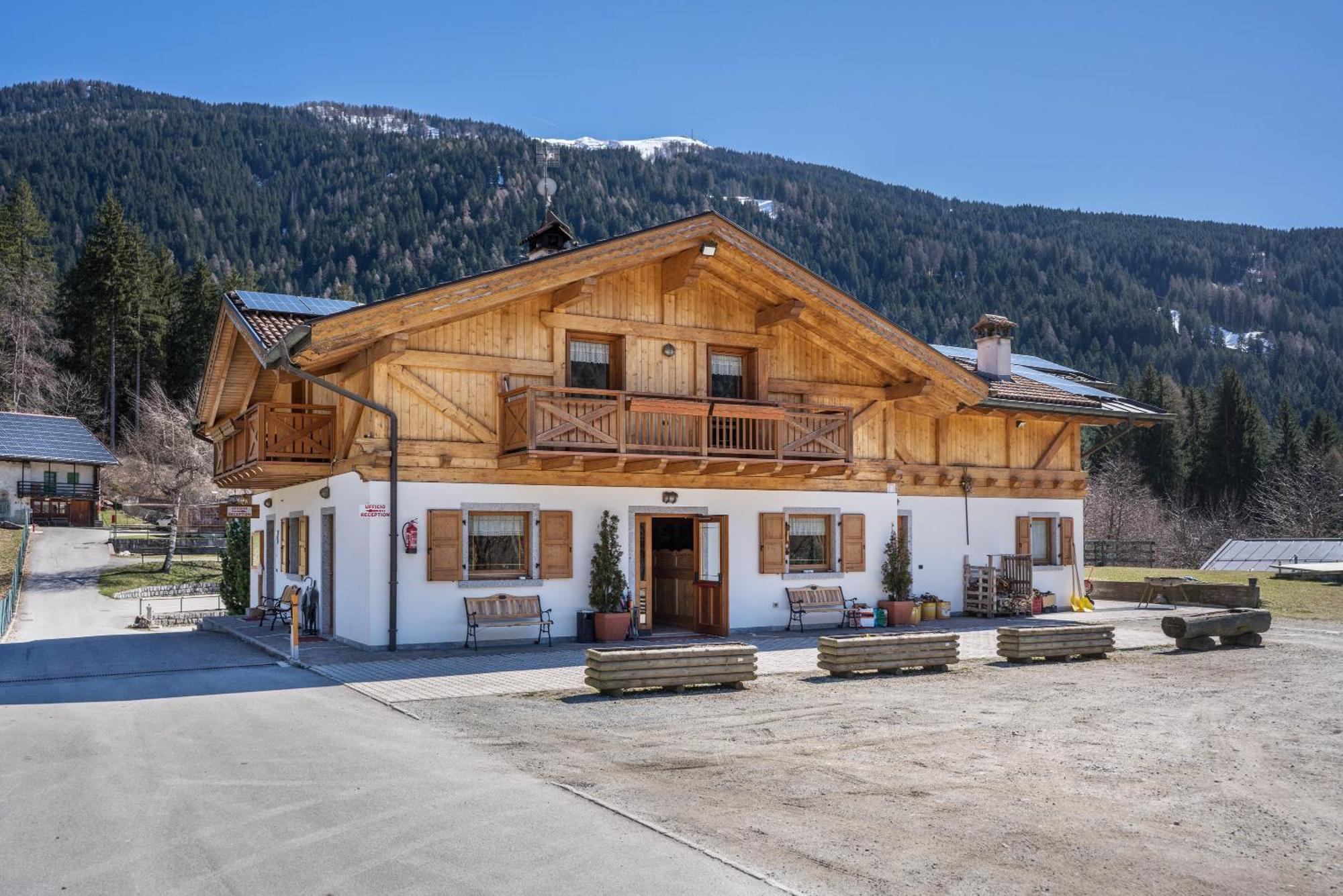 Chalet Camping Fae 1 Madonna di Campiglio Exterior foto