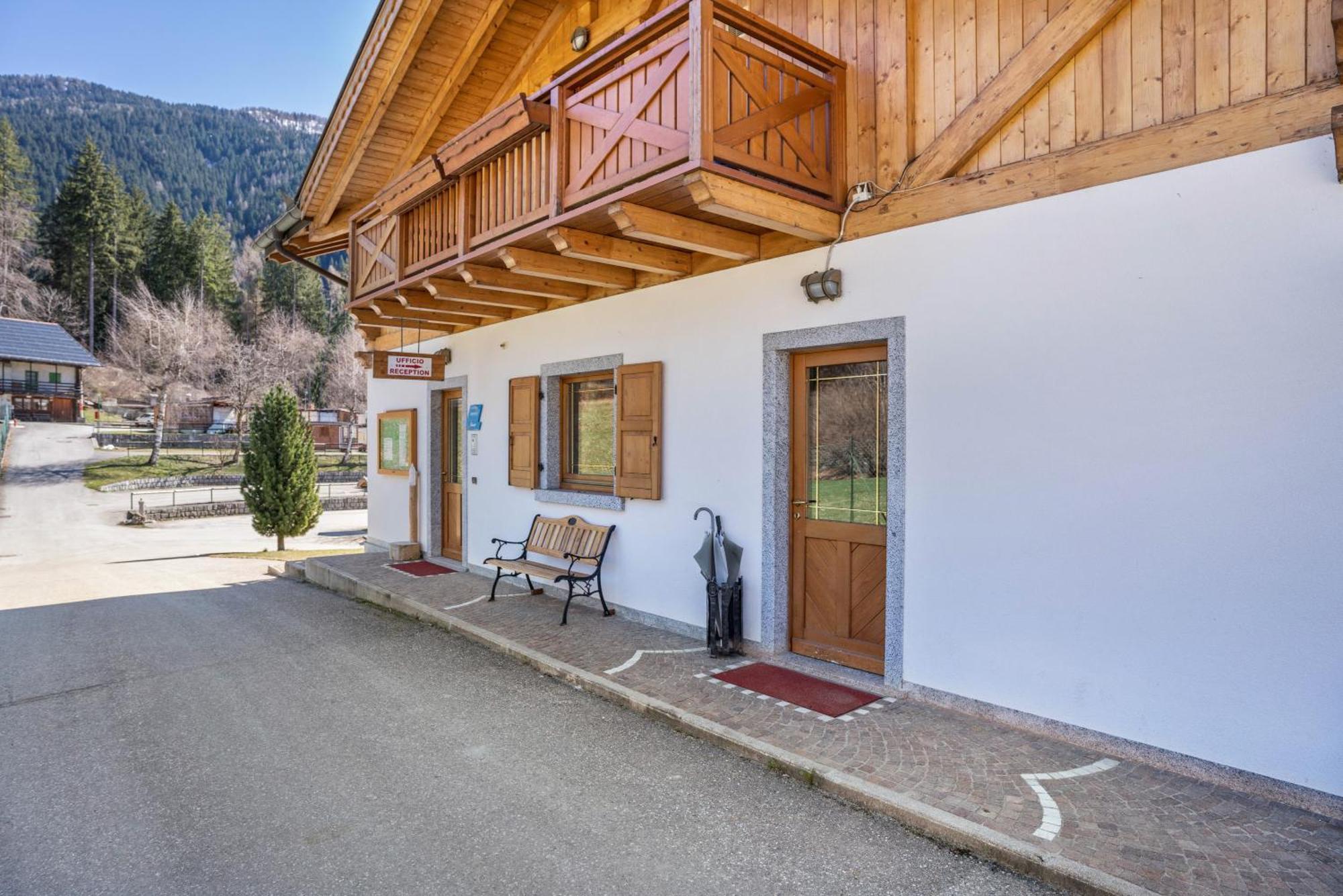 Chalet Camping Fae 1 Madonna di Campiglio Exterior foto